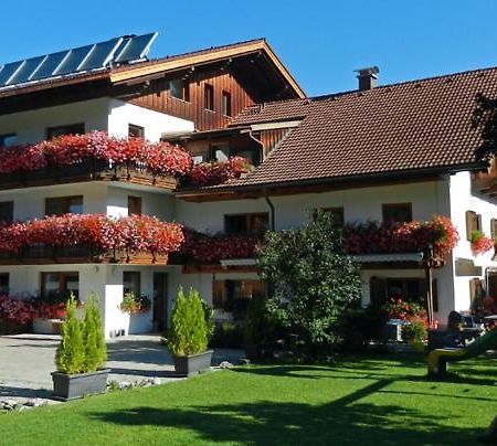 Apart & Pension Wassermann Inklusive Sommerbergbahnticket Tannheim Exterior photo